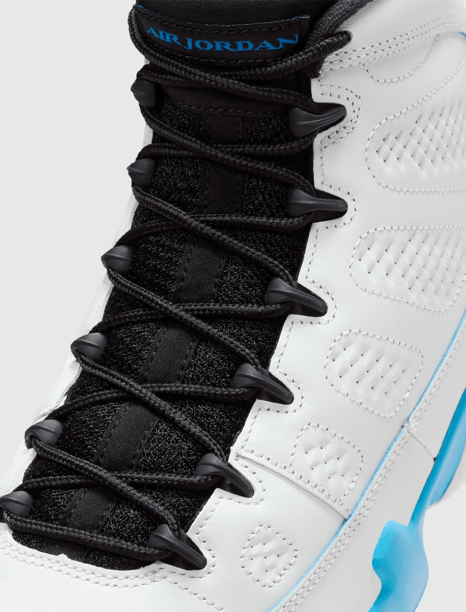 AIR JORDAN 9 RETRO "POWDER BLUE"