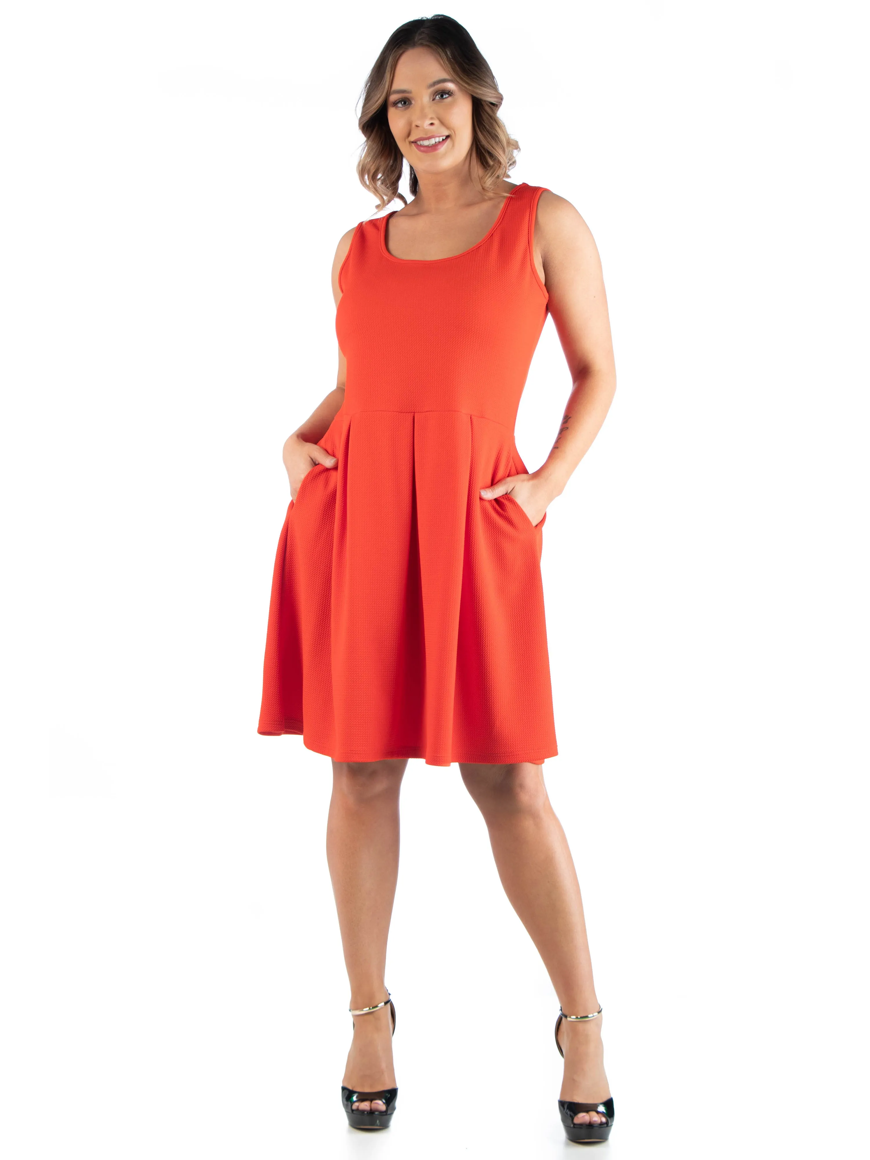 Sleeveless Plus Size Dress with Pockets