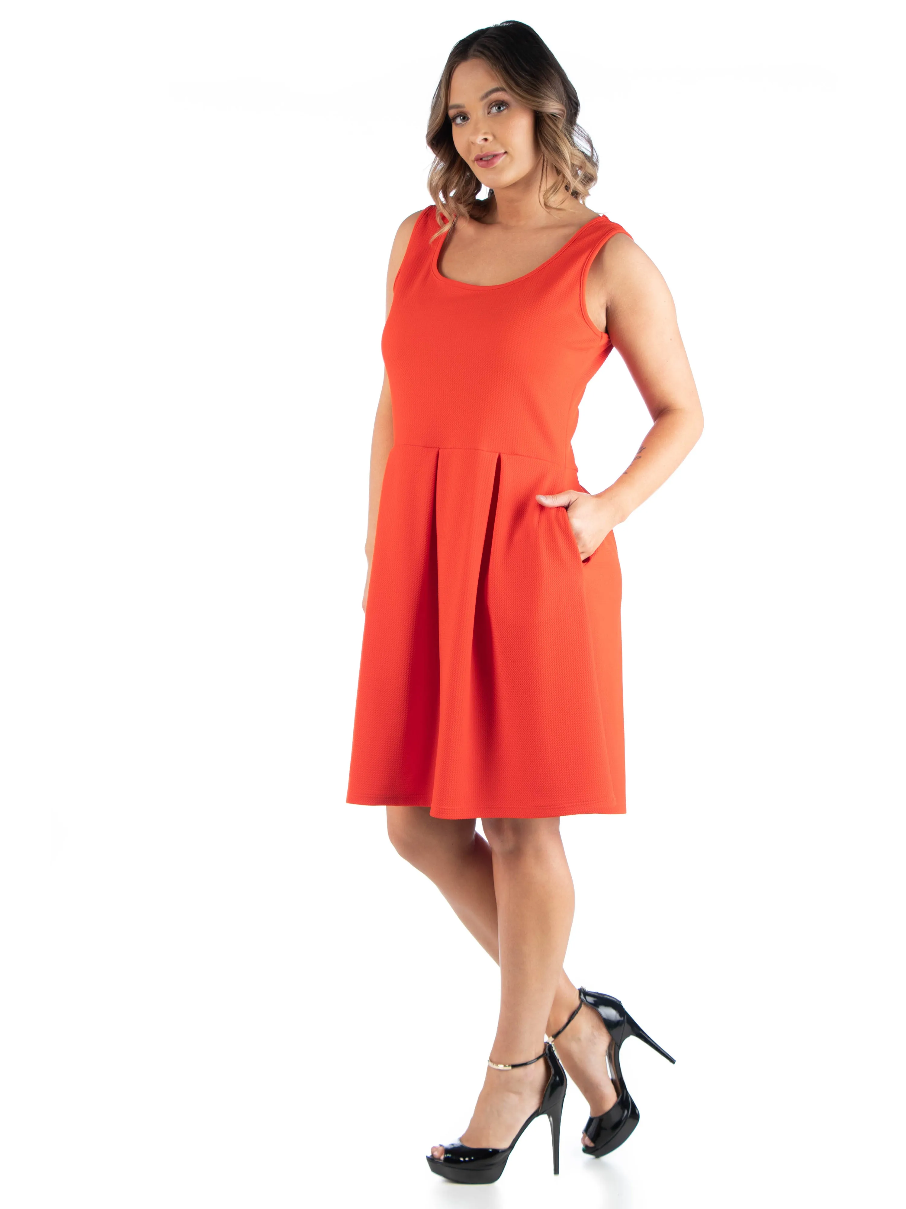 Sleeveless Plus Size Dress with Pockets