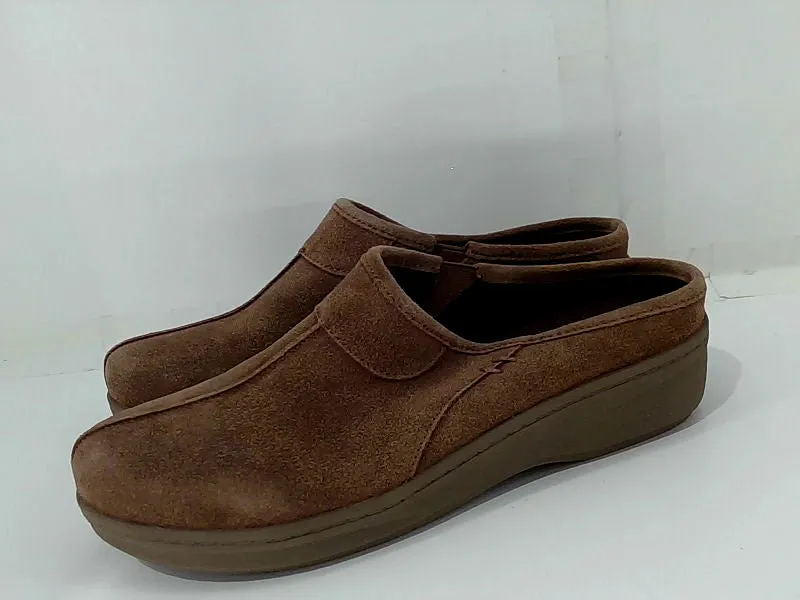 Women's Brown Suede Easy Spirit Shana Clog Size 8.5 Pair of Shoes